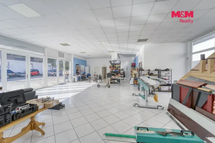 Prodej obchodního prostoru, Toužim, Plzeňská, 561 m2