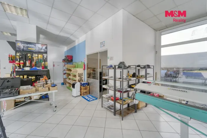 Prodej obchodního prostoru, Toužim, Plzeňská, 561 m2
