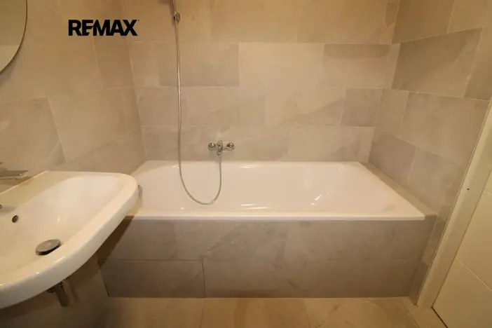 Pronájem bytu 4+kk, Jeneč, Lidická, 102 m2