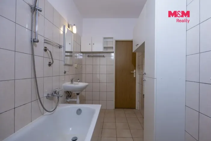Prodej bytu 2+1, Jablonec nad Nisou, Kolmá, 56 m2