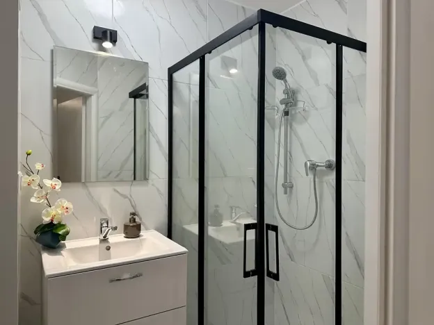 Pronájem bytu 1+kk, Praha - Smíchov, Křížová, 38 m2