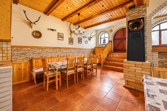 Prodej ubytování, Strachotín, Sklepní, 285 m2