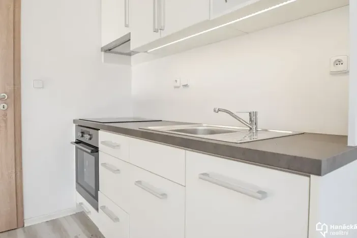 Pronájem bytu 2+kk, Olomouc, Pavelčákova, 45 m2