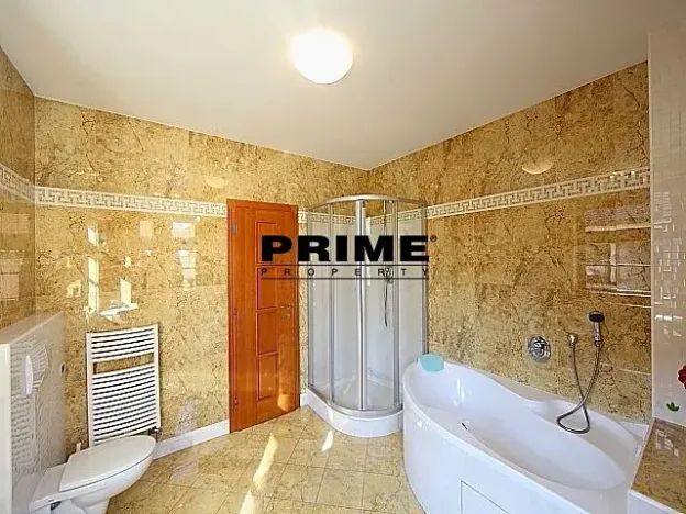 Pronájem kanceláře, Praha, Na cípu, 440 m2