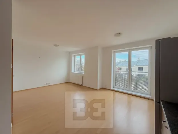 Pronájem bytu 2+kk, Strančice, K Pískovně, 52 m2