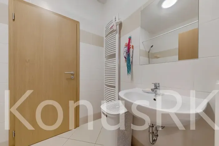 Prodej bytu 2+kk, Praha - Horní Měcholupy, Modenská, 69 m2