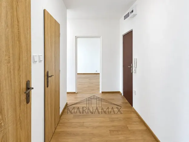 Prodej bytu 2+1, Chomutov, Holešická, 62 m2