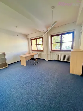 Pronájem kanceláře, Uherské Hradiště, Tř. Maršála Malinovského, 43 m2