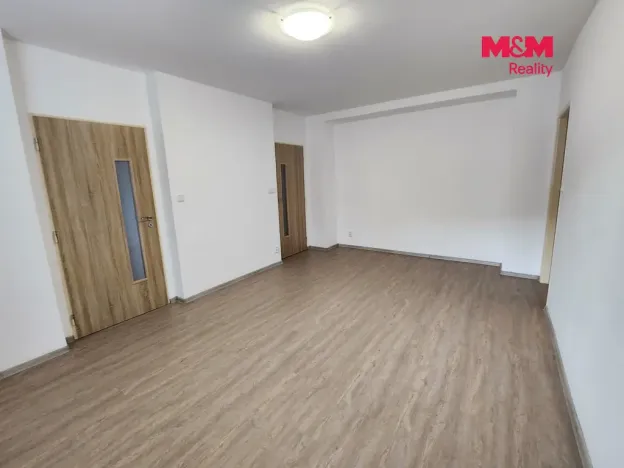 Prodej bytu 2+1, Louny, Tyršovo nám., 54 m2