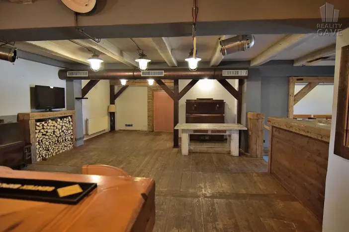 Pronájem restaurace, Čisovice, 181 m2