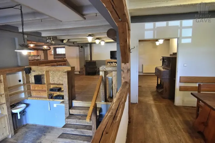 Pronájem restaurace, Čisovice, 181 m2