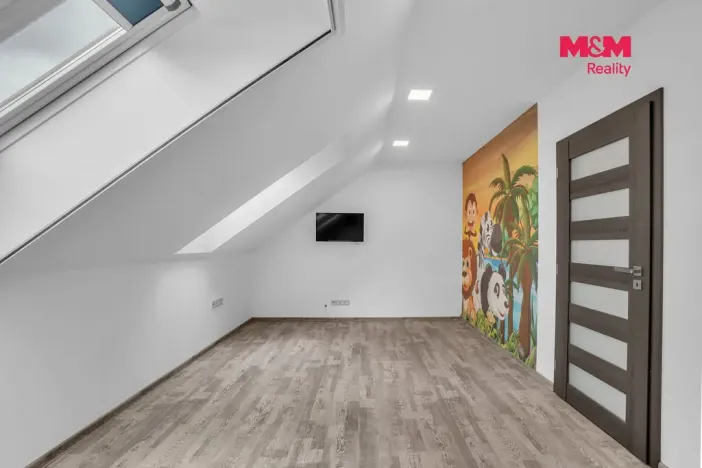Prodej rodinného domu, Podhradí - Čejkovice, 225 m2