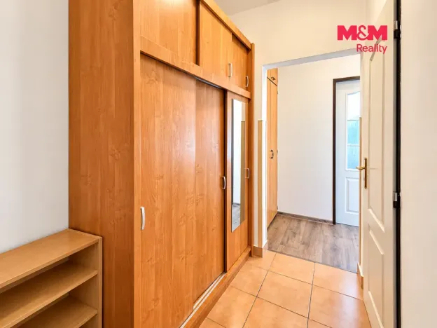 Pronájem bytu 2+1, Praha - Kamýk, Machuldova, 55 m2