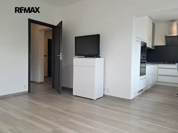 Pronájem bytu 3+1, Praha - Krč, Olbrachtova, 71 m2