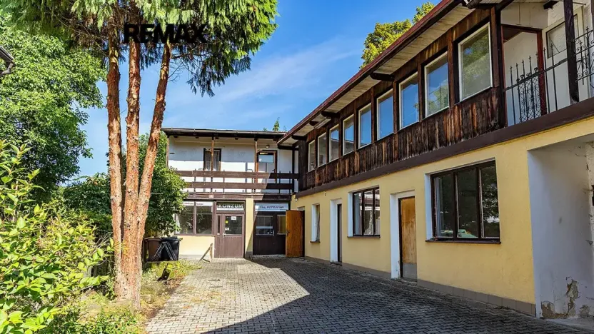 Prodej rodinného domu, Cvikov, Československé armády, 500 m2