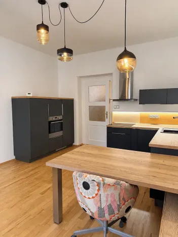 Pronájem bytu 2+kk, Praha - Žižkov, Baranova, 58 m2