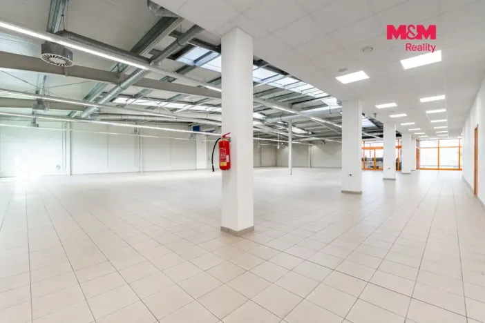 Pronájem obchodního prostoru, Žďár nad Sázavou - Žďár nad Sázavou 1, Brněnská, 1224 m2