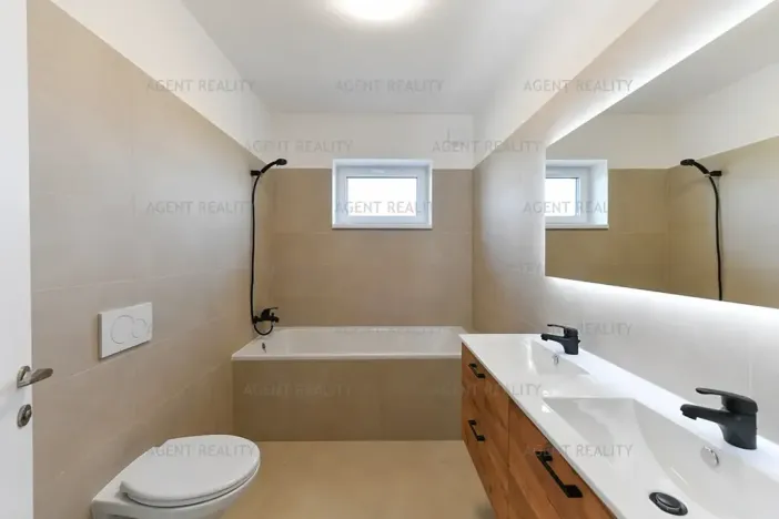 Prodej rodinného domu, Slaný, 156 m2