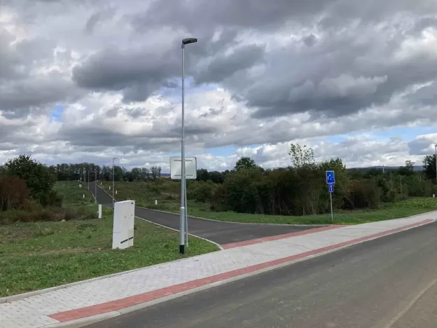 Prodej pozemku, Ostrov, Hroznětínská, 697 m2