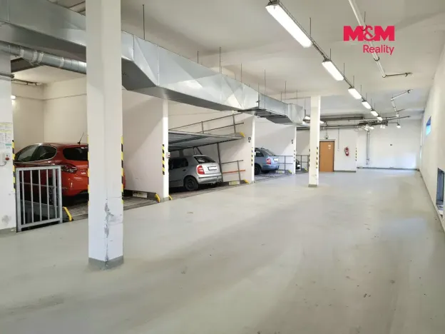 Pronájem bytu 1+kk, Praha - Košíře, Pod Klamovkou, 40 m2