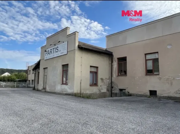 Pronájem skladu, Suchovršice, 700 m2