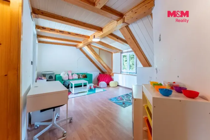 Prodej rodinného domu, Slavhostice, 181 m2