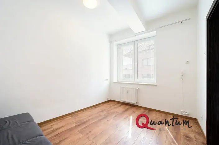 Prodej ubytování, Praha - Suchdol, Suchdolské náměstí, 19 m2