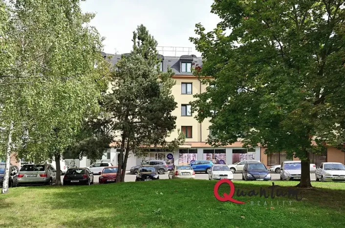 Prodej ubytování, Praha - Suchdol, Suchdolské náměstí, 19 m2