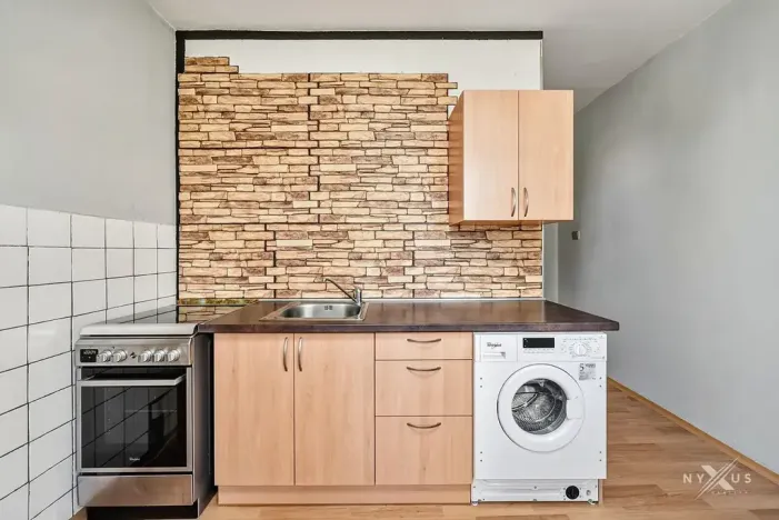Pronájem bytu 1+1, Kladno, Finská, 34 m2