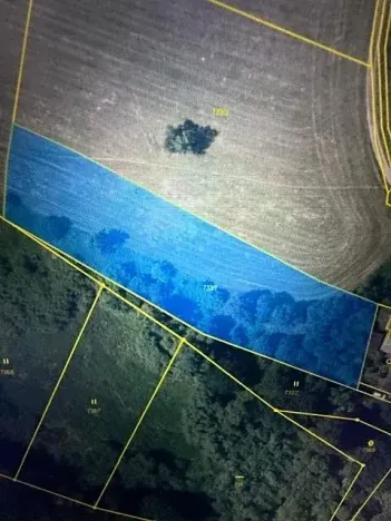 Prodej podílu pole, Kamenice, 331 m2