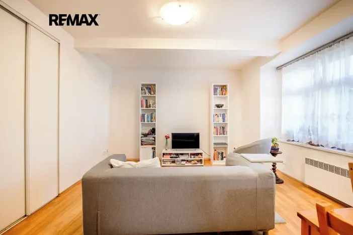 Prodej bytu 2+kk, Praha - Podolí, Doudova, 50 m2
