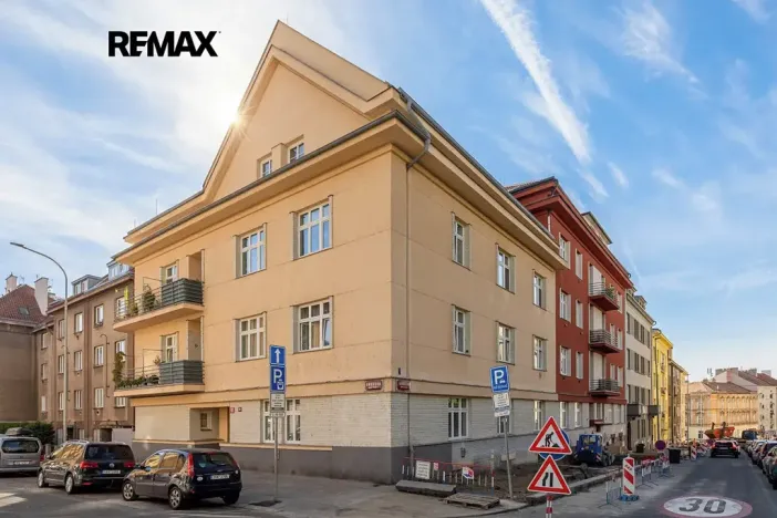 Prodej bytu 2+kk, Praha - Podolí, Doudova, 50 m2