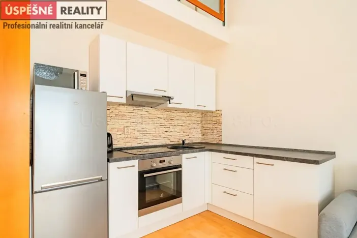 Prodej bytu 1+kk, Praha - Stodůlky, Rotavská, 42 m2