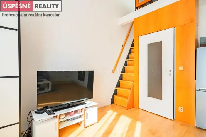 Prodej bytu 1+kk, Praha - Stodůlky, Rotavská, 42 m2