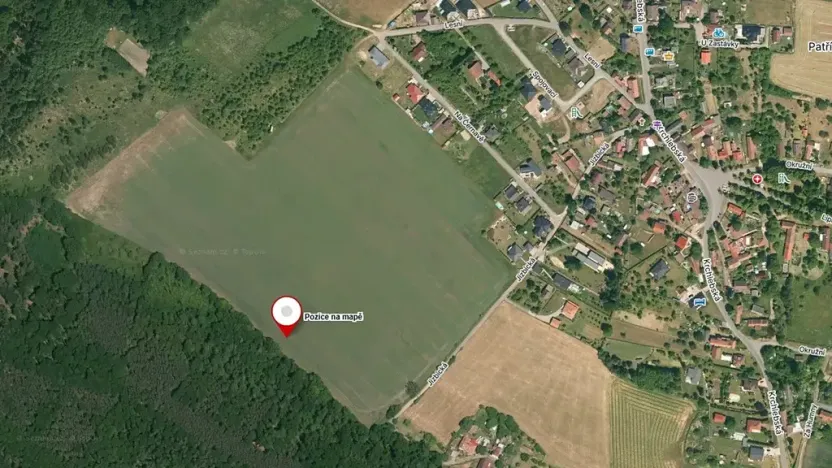 Prodej podílu pole, Loučeň, 2086 m2