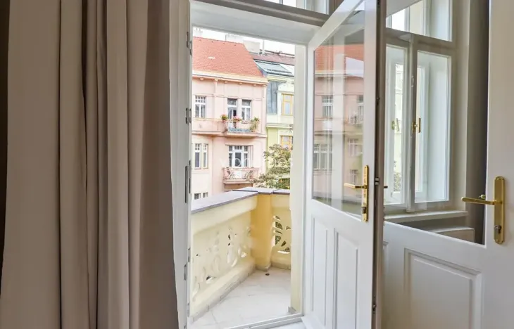 Pronájem bytu 3+kk, Praha - Vinohrady, náměstí Jiřího z Poděbrad, 93 m2