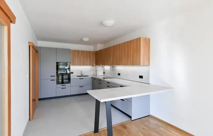 Pronájem bytu 4+kk, Praha - Liboc, U silnice, 200 m2