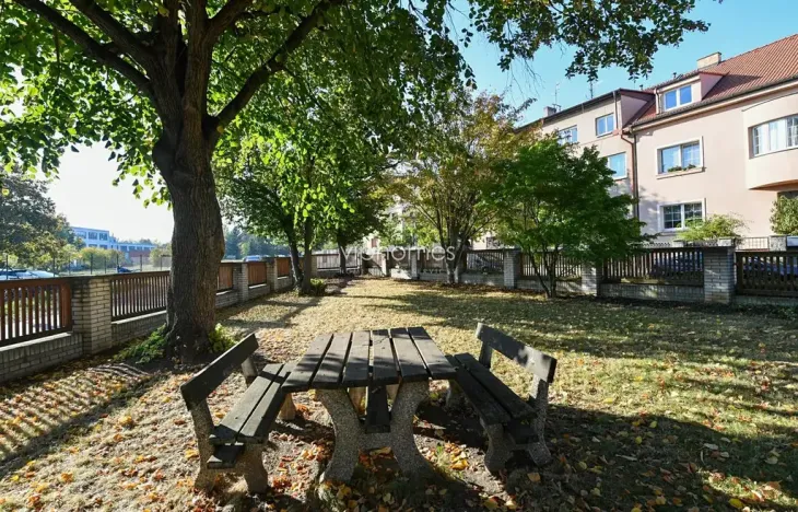 Pronájem bytu 4+kk, Praha - Liboc, U silnice, 200 m2