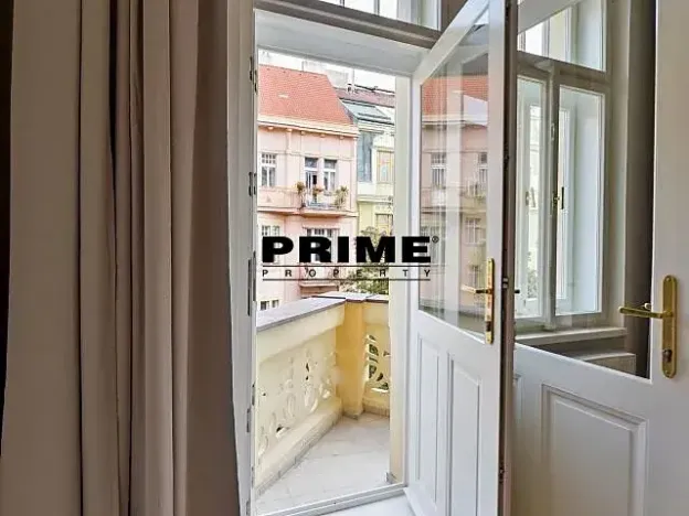 Pronájem bytu 3+kk, Praha - Vinohrady, náměstí Jiřího z Poděbrad, 93 m2