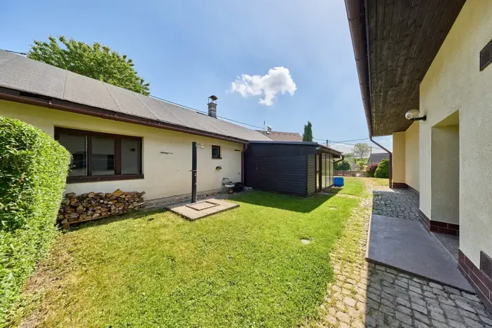 Prodej rodinného domu, Vestec, 158 m2
