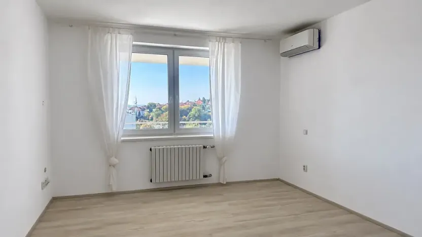 Pronájem vily, Zlín, 574 m2