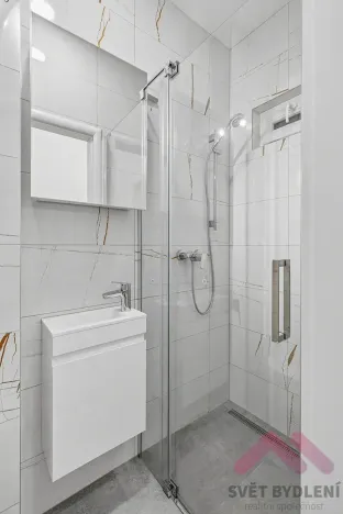 Pronájem bytu 1+kk, Praha - Žižkov, Biskupcova, 25 m2
