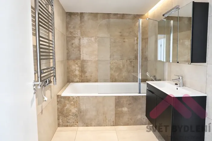 Pronájem bytu 3+kk, Praha - Modřany, Nesvadbova, 120 m2