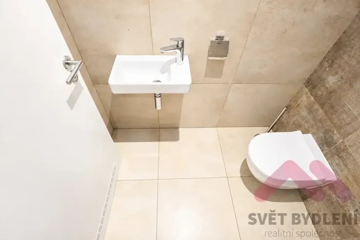 Pronájem bytu 3+kk, Praha - Modřany, Nesvadbova, 120 m2