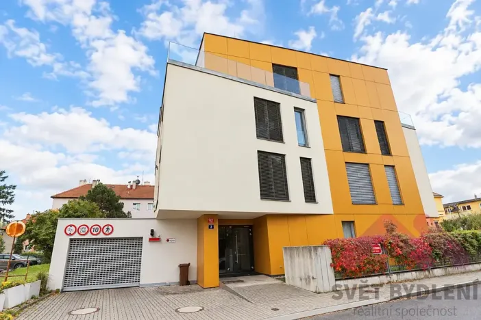 Pronájem bytu 3+kk, Praha - Modřany, Nesvadbova, 120 m2