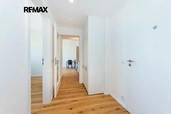 Pronájem bytu 2+kk, Praha - Radlice, U Komína, 41 m2