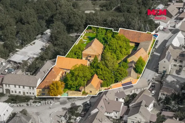 Prodej obchodního prostoru, Buštěhrad, Náměstí, 226 m2