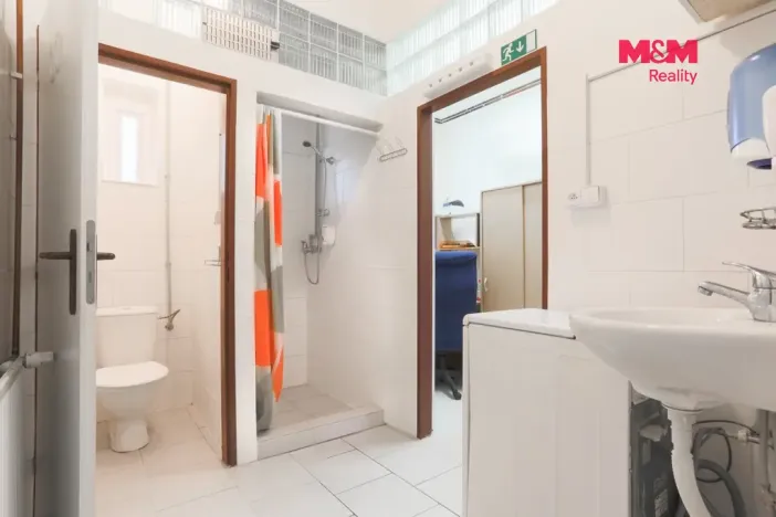 Pronájem obchodního prostoru, Karlovy Vary - Tašovice, Sopečná, 73 m2