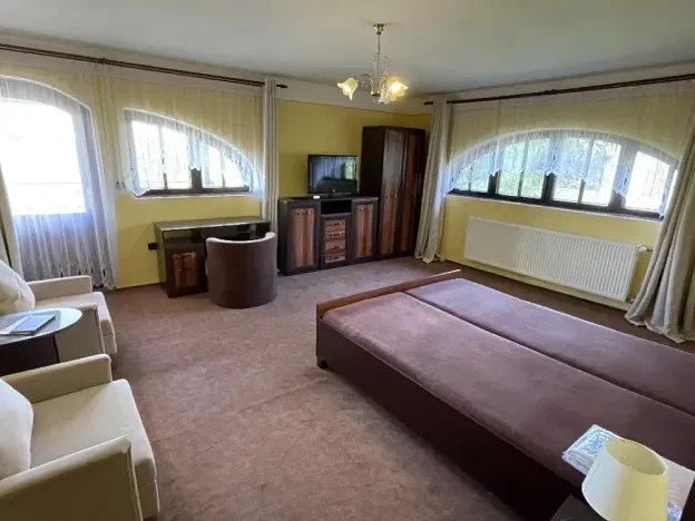 Pronájem ubytování, Kynšperk nad Ohří, 600 m2