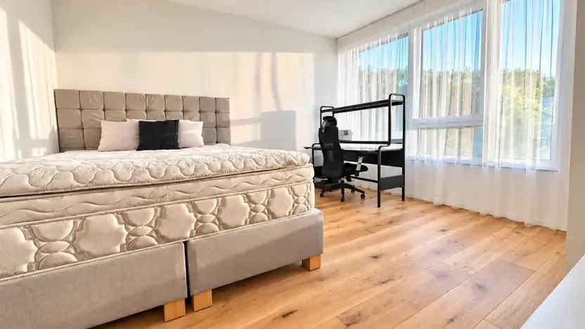 Pronájem bytu 4+kk, Praha - Radlice, U Komína, 119 m2